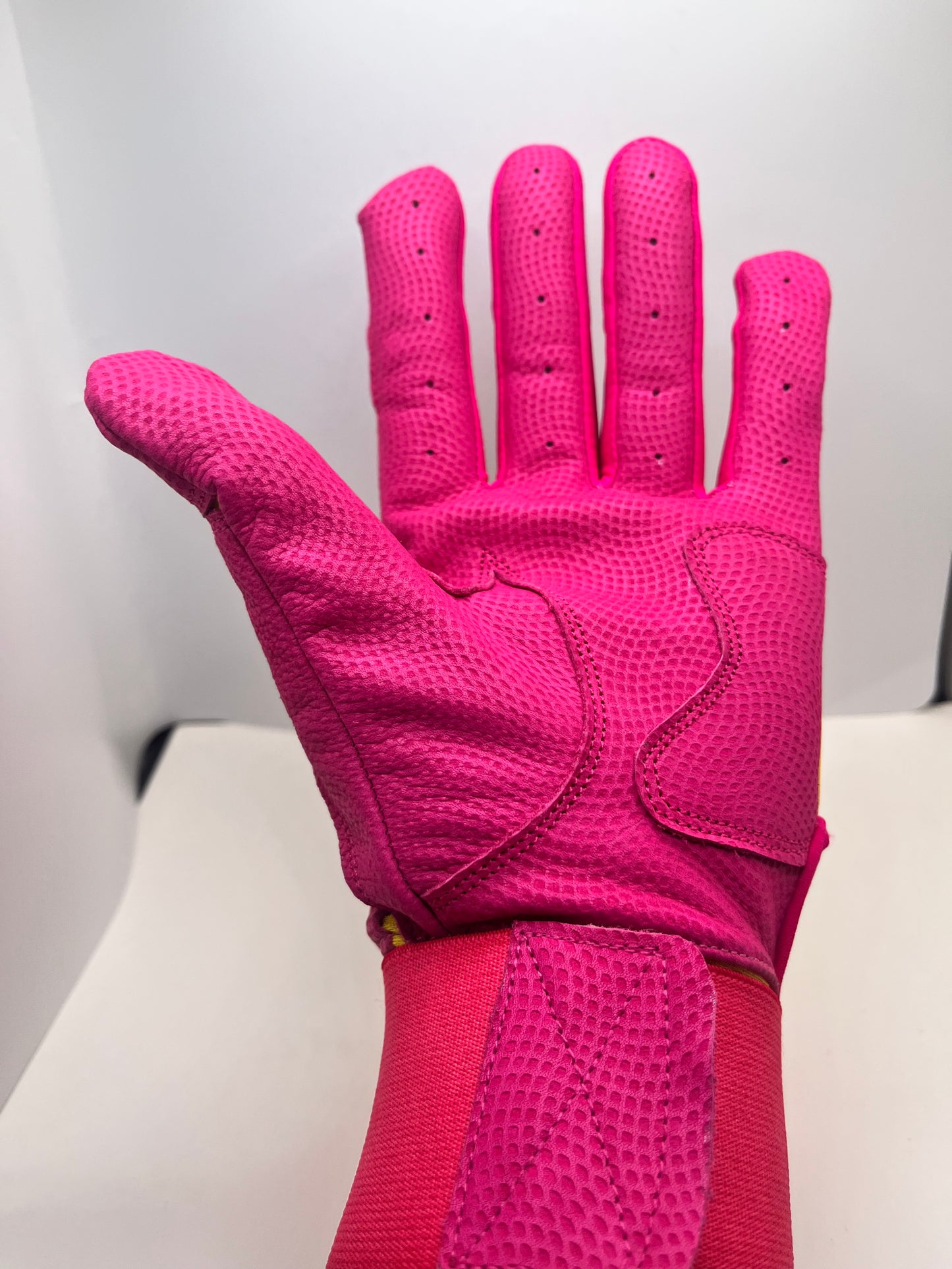 Flamingo Gloves Limited Edition