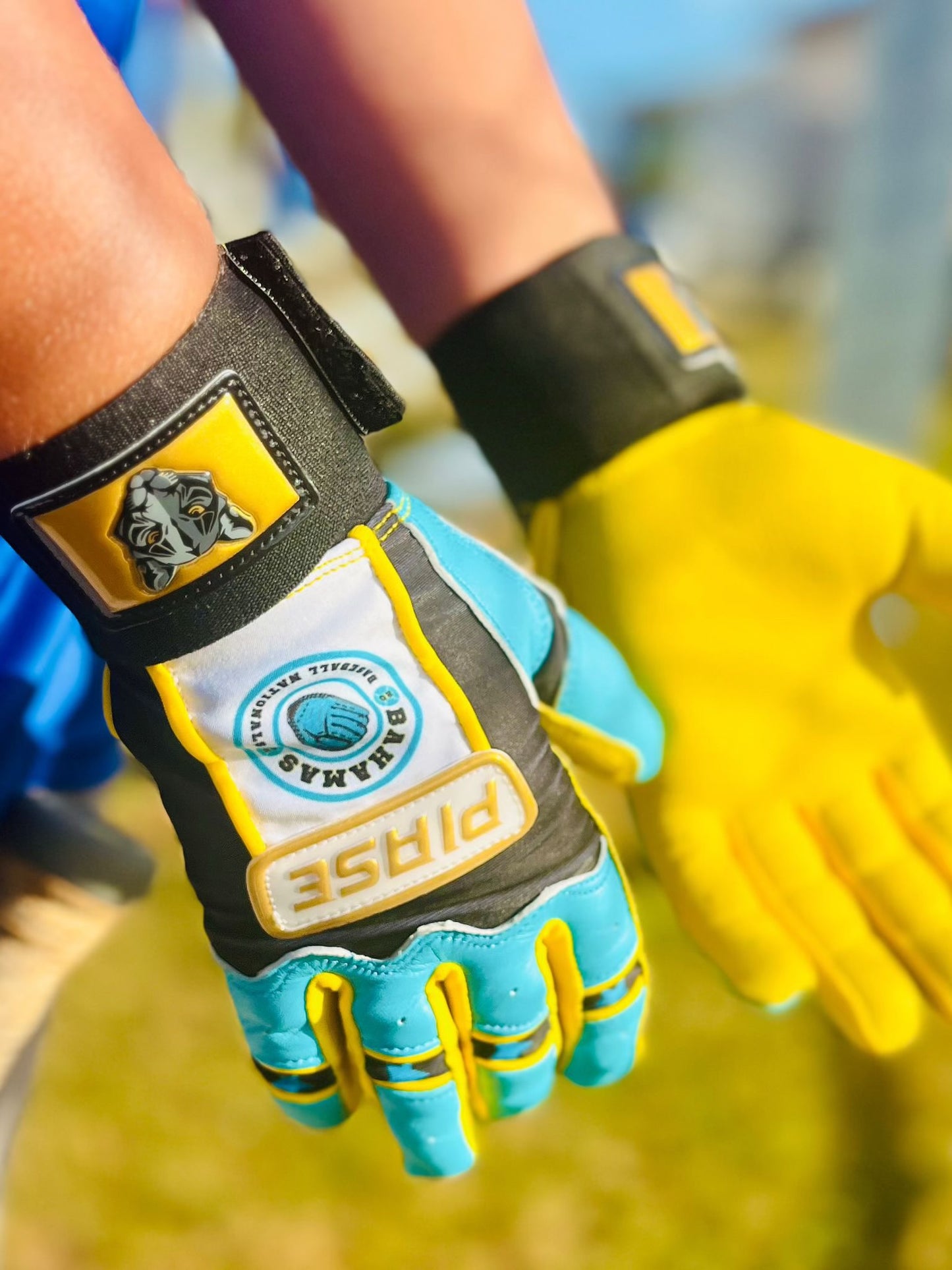 Bahamas 2025 Batting Gloves